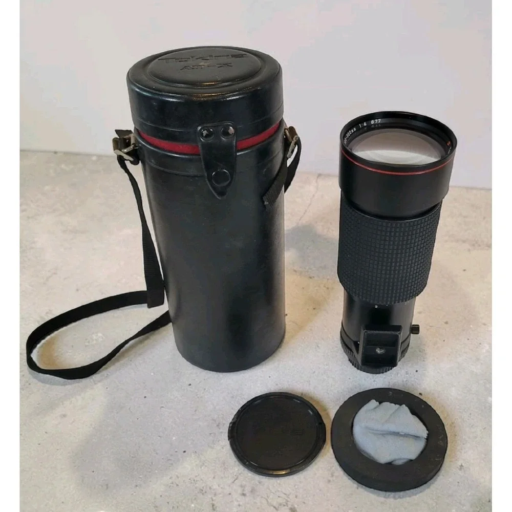 Tokina MF 100-300mm f4 AT-X SD Telephoto Zoom Lens for Minolta MD / MC w Case